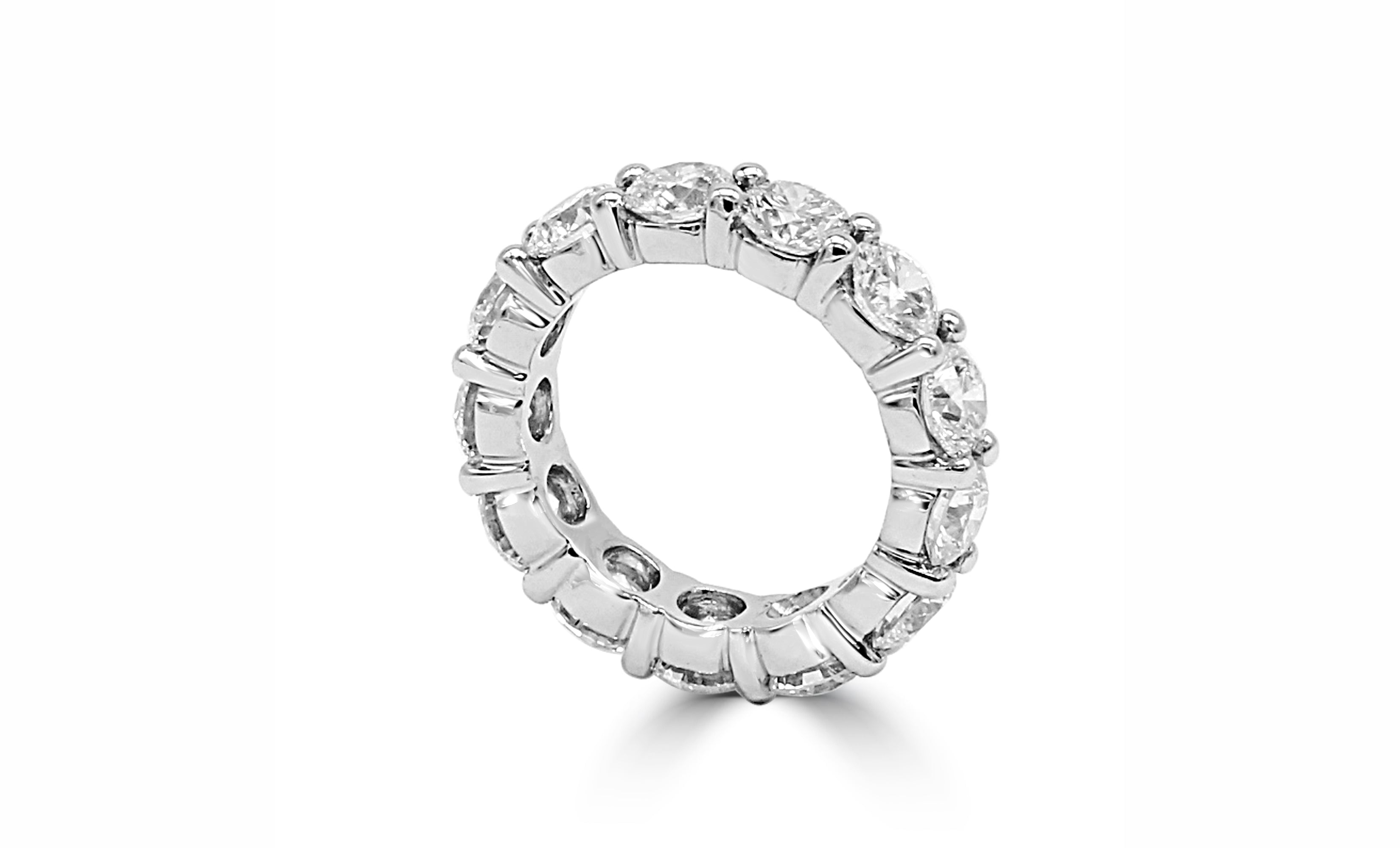 natural eternity band. Hand selected diamonds for the best brilliance. Side view.