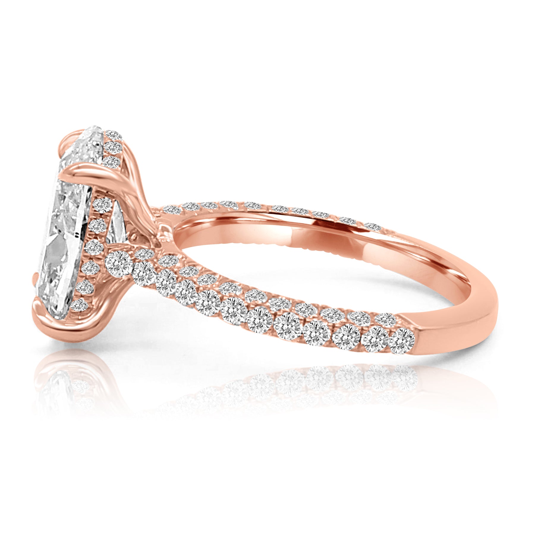 Oval diamond ring