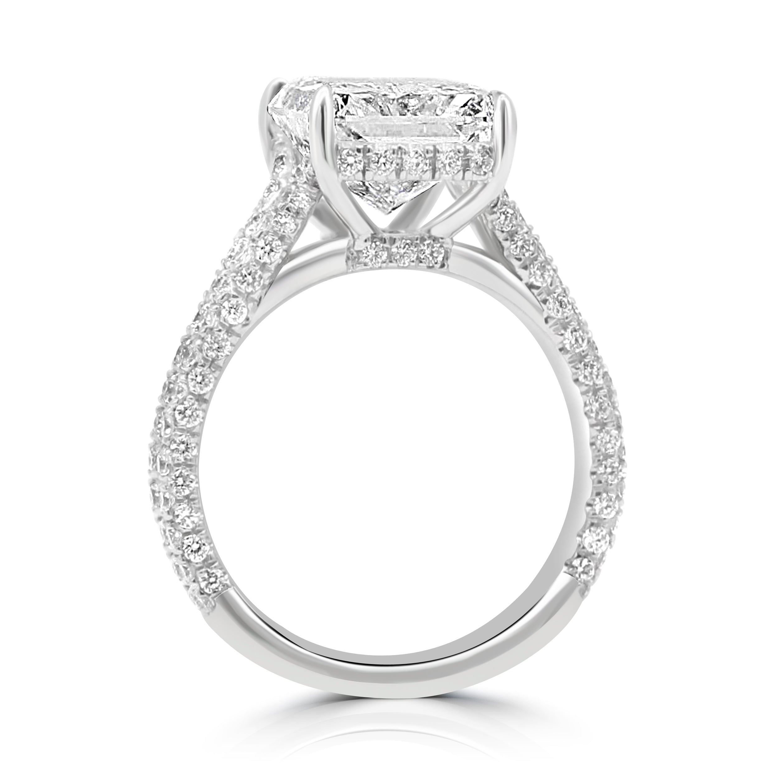 Radiant Cut Spectacular Diamond Ring