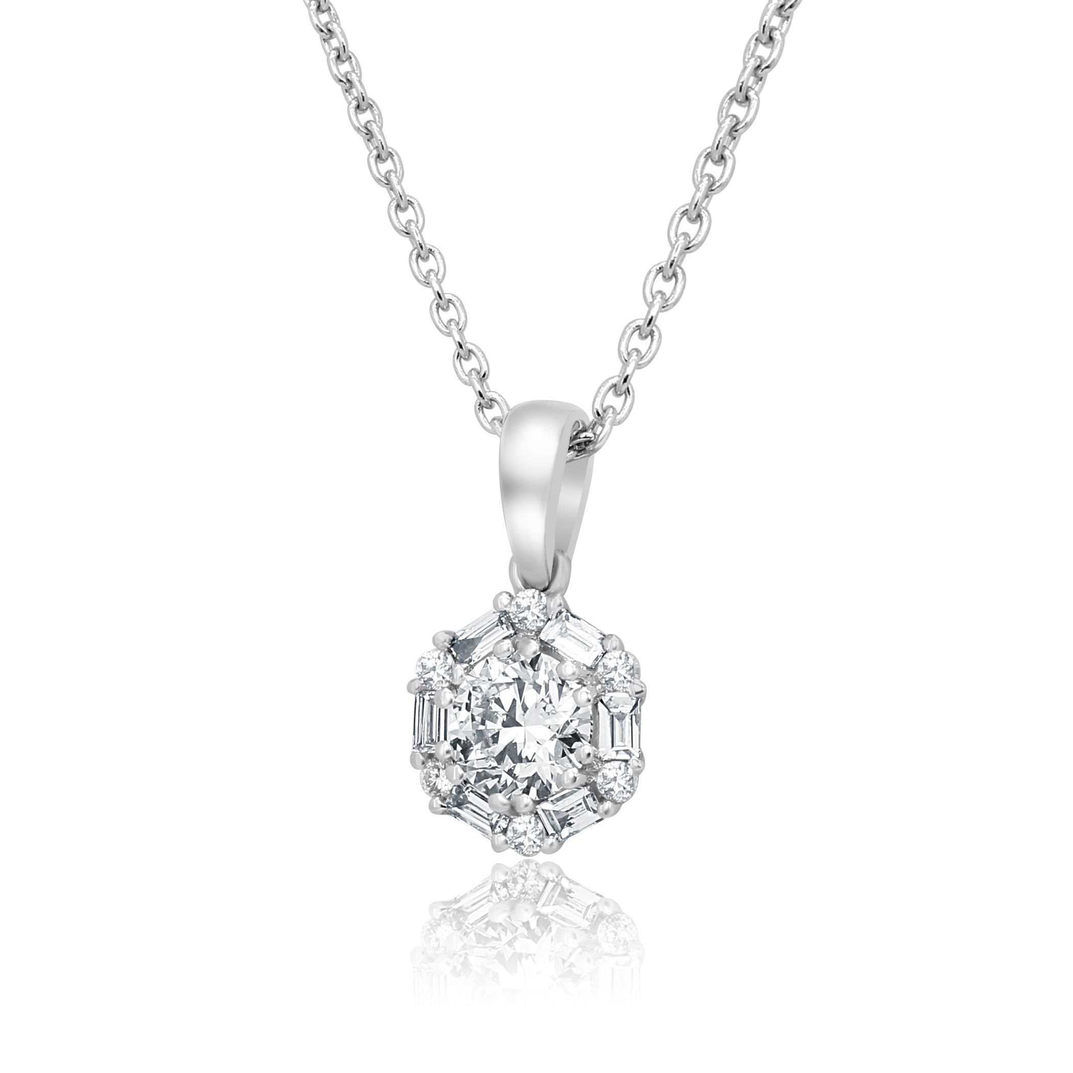 Center half carat diamond sorrounded by bagguettes and more diamond