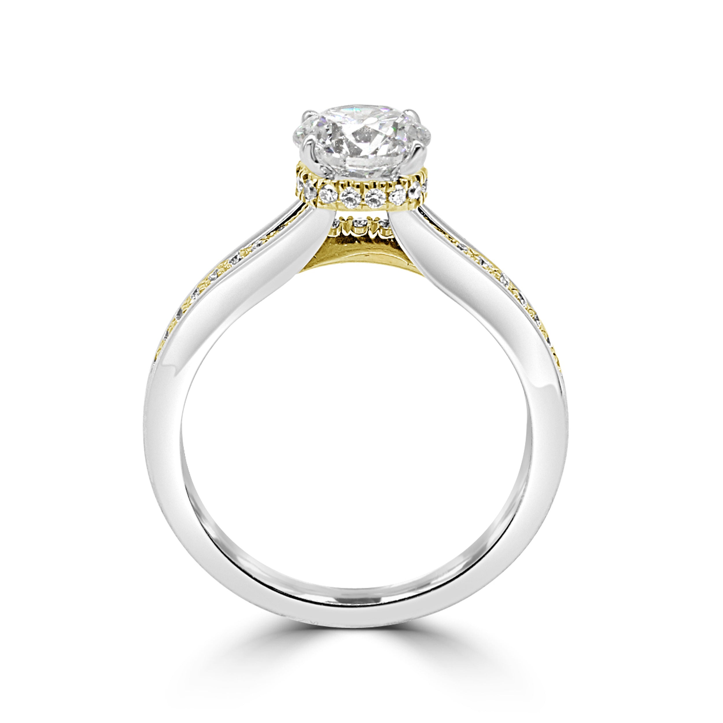 Two-tone gold with diamonds at varying heights, emphasizing the center at the top.